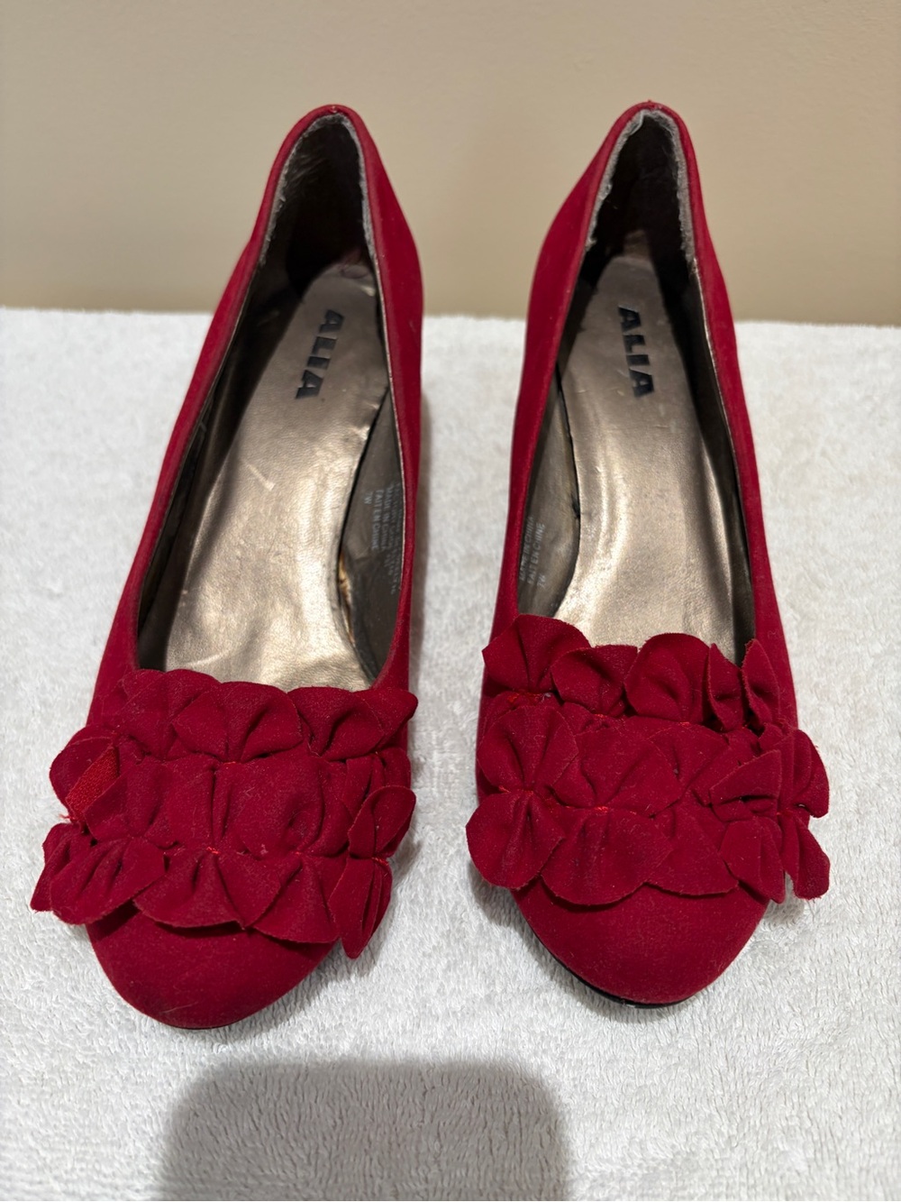 Alia Red Floral-Ruffle Women's Flats
